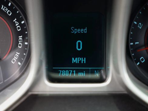 Used 2015 Chevrolet Camaro SS w/ SS Performance Package RWD image 40