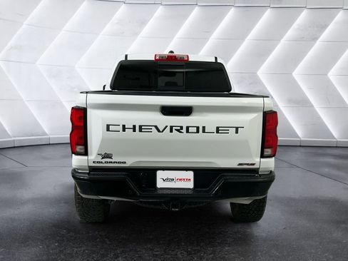 Used 2024 Chevrolet Colorado ZR2 w/ ZR2 Convenience Package III image 5
