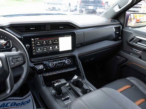 Used 2023 GMC Sierra 1500 AT4 w/ Technology Package image 17