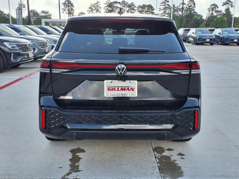 New 2026 Volkswagen Tiguan SE R-Line image 6