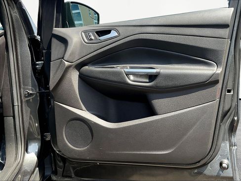 Used 2015 Ford Escape Titanium FWD image 28