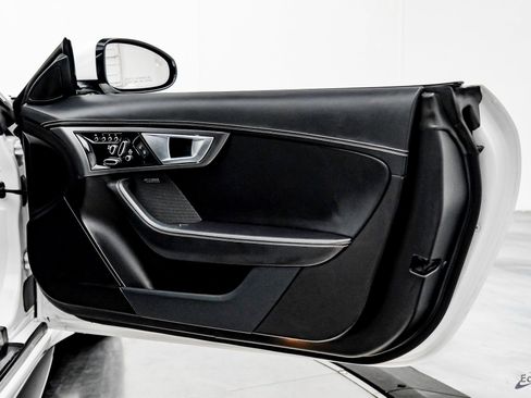 Used 2016 Jaguar F-TYPE R image 84