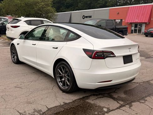 Used 2022 Tesla Model 3 Long Range AWD/4WD image 3
