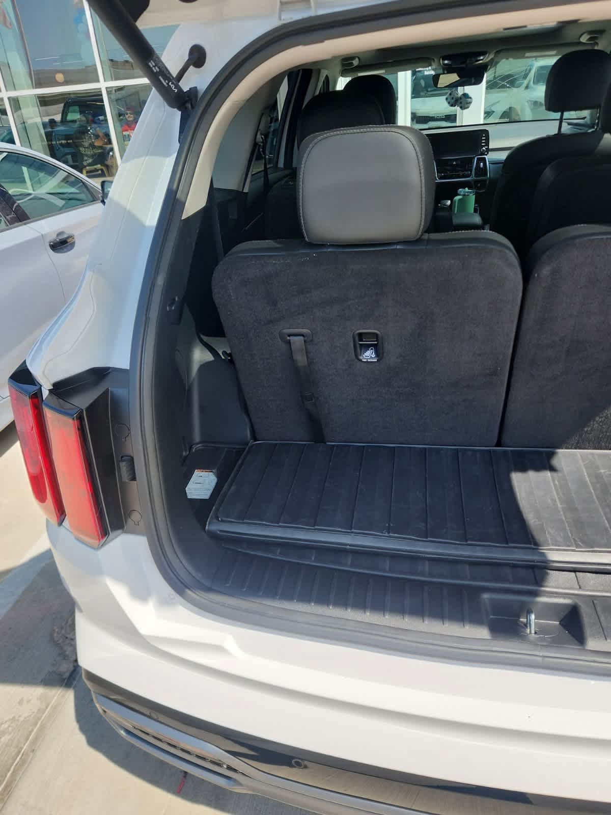 Certified 2023 Kia Sorento SX FWD image 16