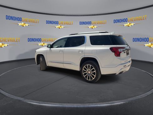 Used 2023 GMC Acadia Denali w/ Denali Ultimate Package FWD image 6