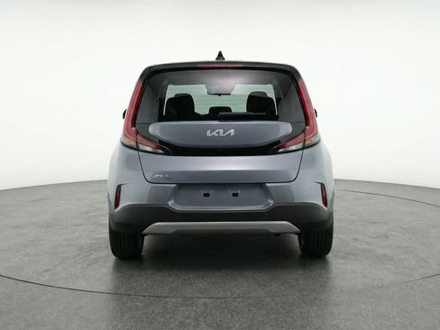 Used 2025 Kia Soul LX w/ LX Technology Package FWD image 7