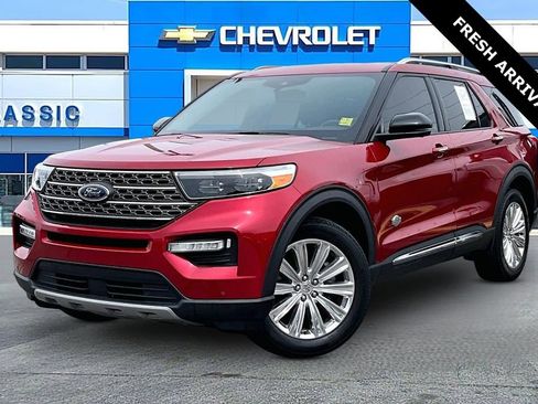 Used 2021 Ford Explorer King Ranch w/ Premium Technology Package AWD/4WD image 3