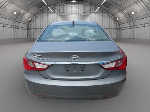 Used 2011 Hyundai Sonata GLS FWD image 3