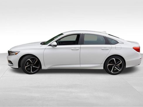 Used 2018 Honda Accord Sport image 9