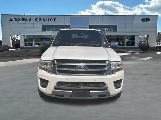 Used 2015 Ford Expedition Platinum RWD image 2