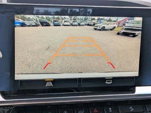 Used 2023 Chevrolet Silverado 1500 LT AWD/4WD image 22