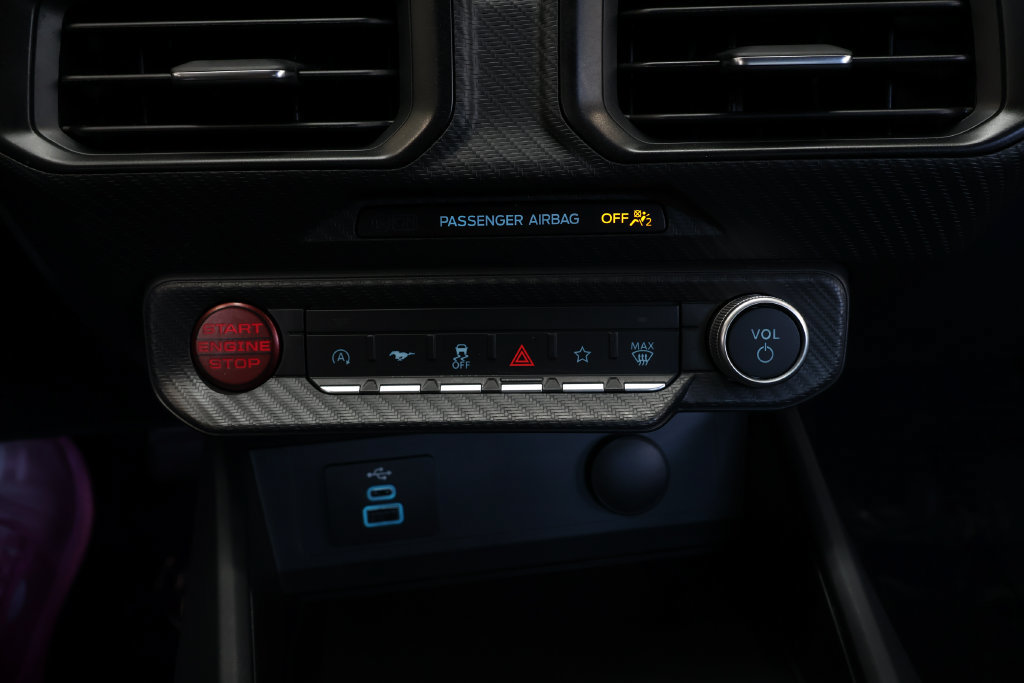 Used 2025 Ford Mustang GT RWD image 29