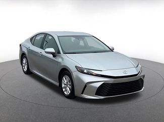 Used 2025 Toyota Camry LE video 2