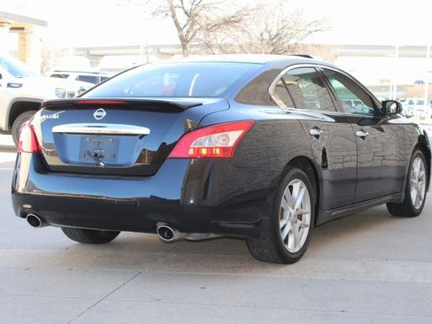 Used 2011 Nissan Maxima 3.5 S image 3