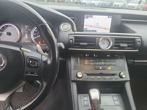Used 2015 Lexus RC 350 AWD w/ Navigation System Package image 25