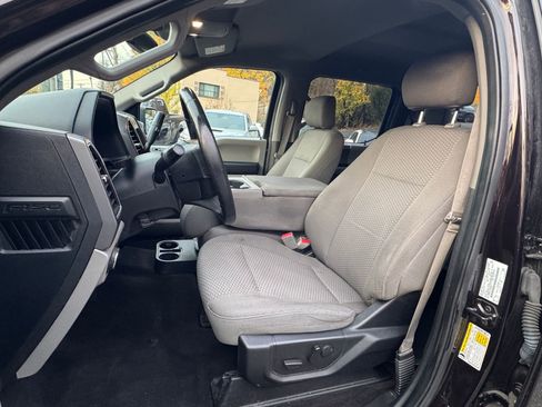 Used 2019 Ford F150 XLT w/ Equipment Group 302A Luxury image 12