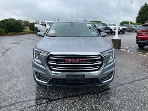 Used 2024 GMC Terrain SLT AWD/4WD image 2