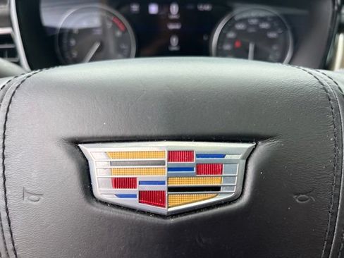 Certified 2023 Cadillac XT6 Sport w/ Platinum Package AWD/4WD image 47