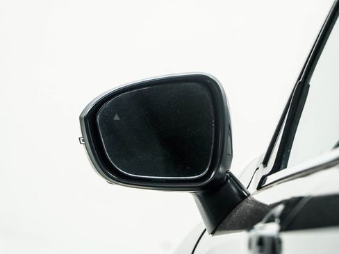 Used 2024 Mitsubishi Outlander SE image 15