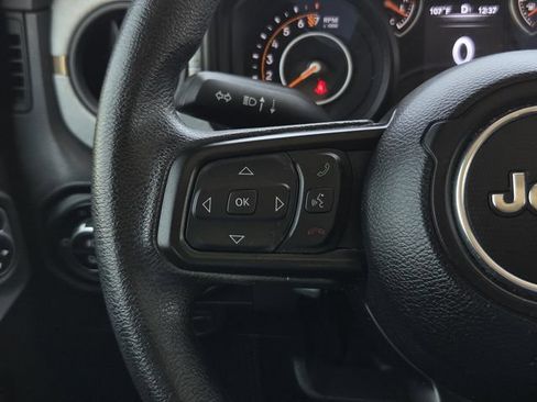Used 2024 Jeep Gladiator Sport AWD/4WD image 24