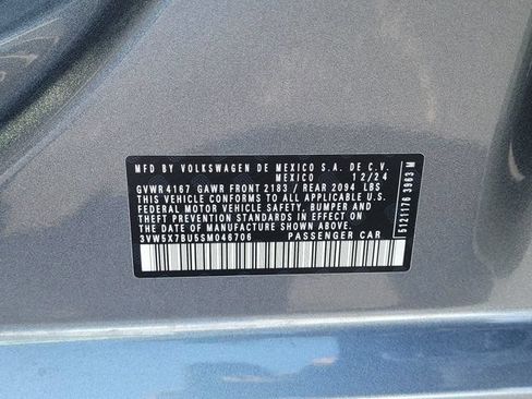 Certified 2025 Volkswagen Jetta S FWD image 32