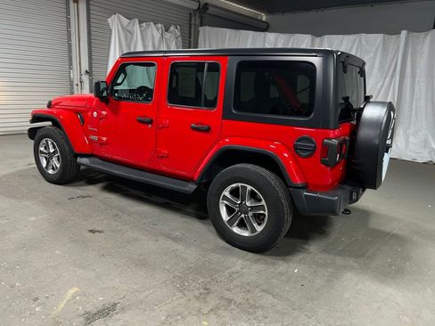 Used 2020 Jeep Wrangler Unlimited Sahara image 5