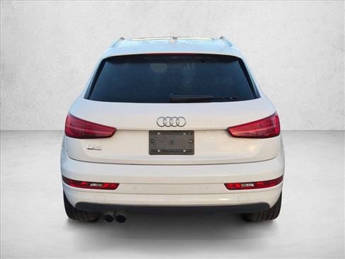 Used 2018 Audi Q3 2.0T Premium Plus w/ Premium Plus Package FWD image 6