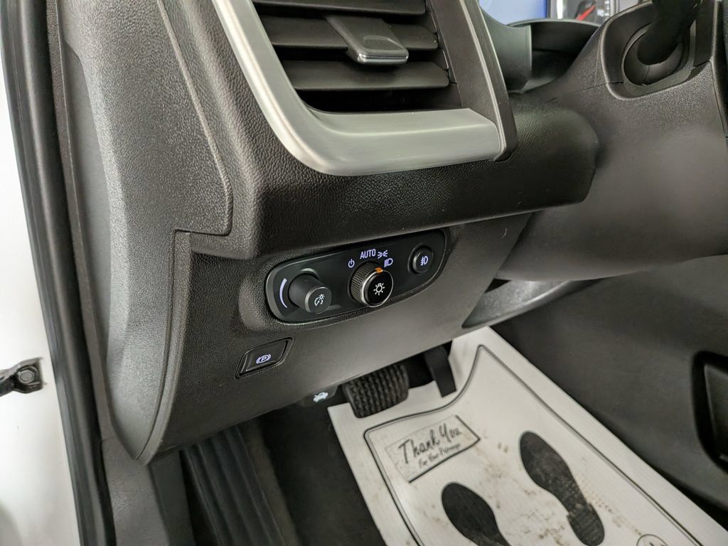 Certified 2024 GMC Terrain SLT AWD/4WD image 19