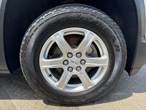 Used 2019 GMC Acadia SLE FWD image 31