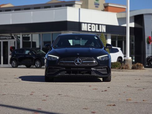 Used 2024 Mercedes-Benz C 300 Sedan image 2