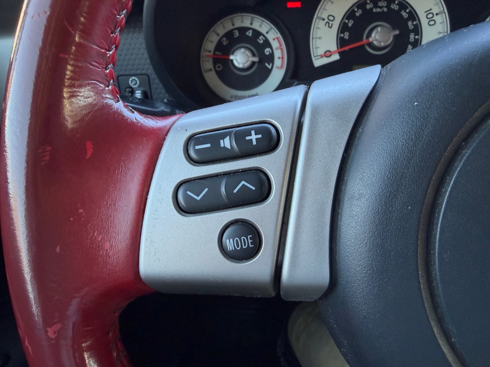 Used 2012 Toyota FJ Cruiser 4WD w/ Trail Teams Special Edition image 28