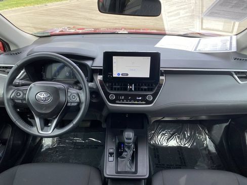 Certified 2026 Toyota Corolla Cross LE w/ Moonroof Package FWD image 29