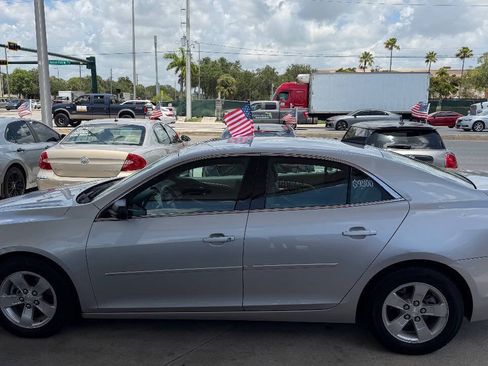 Used 2015 Chevrolet Malibu LS w/ Protection Package FWD image 8