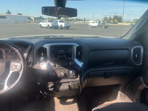 Used 2020 Chevrolet Silverado 1500 LT w/ Convenience Package image 12