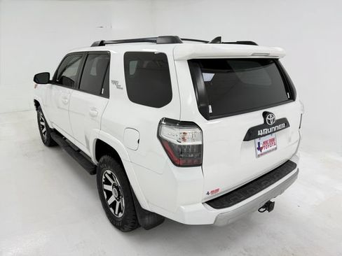 Used 2019 Toyota 4Runner TRD Off-Road AWD/4WD image 38