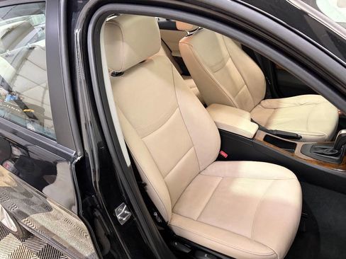 Used 2011 BMW 328i xDrive Sedan image 24