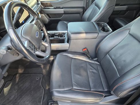Used 2024 Ford F250 Lariat w/ FX4 Off-Road Package image 12