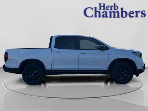 New 2026 Honda Ridgeline Black Edition image 10