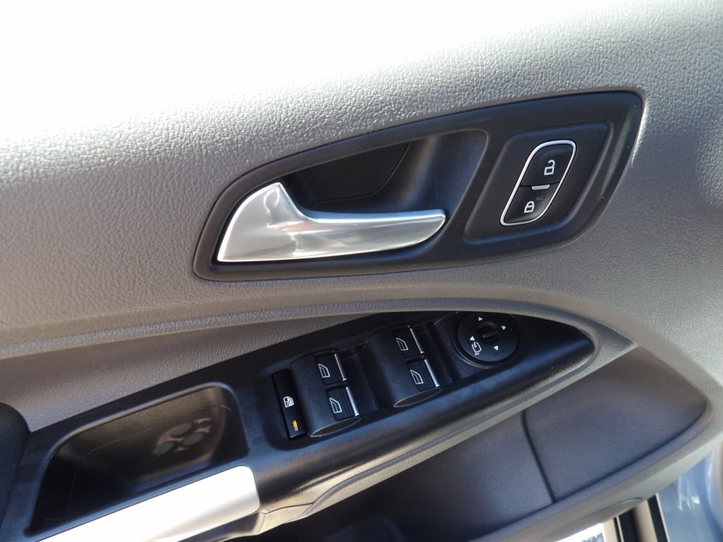 Used 2023 Ford Transit Connect XLT FWD image 15