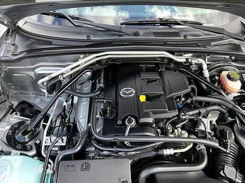 Used 2012 MAZDA MX-5 Miata Grand Touring w/ Premium Pkg image 11