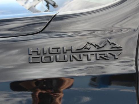 Used 2024 Chevrolet Tahoe High Country w/ Advanced Technology Package AWD/4WD image 16