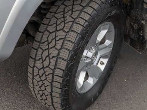 Used 2019 Toyota 4Runner SR5 Premium image 13