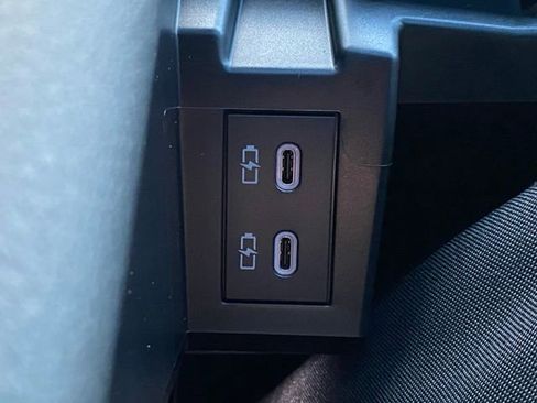 New 2026 Toyota Sienna Limited image 27