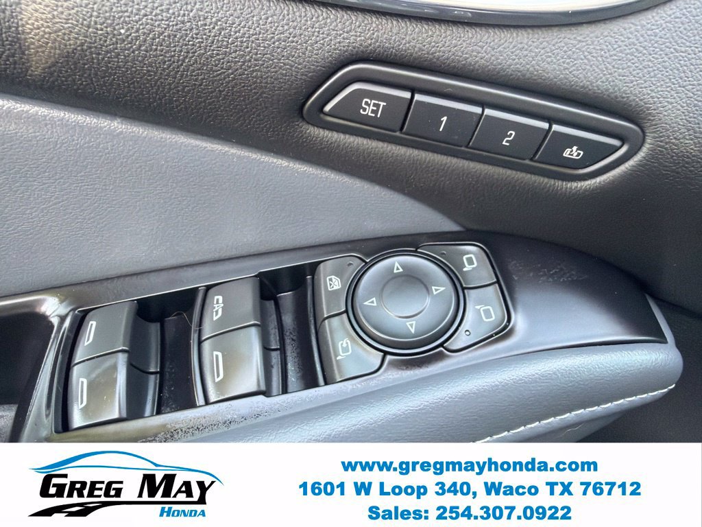 Used 2018 Buick Enclave Premium w/ LPO, Hit The Road Package AWD/4WD image 25