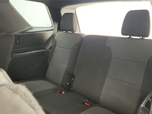 Used 2023 Chevrolet Traverse LT w/ Rear Camera Mirror Package AWD/4WD image 33