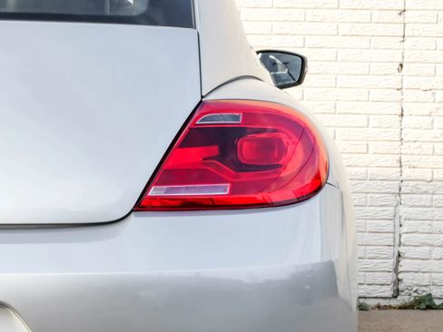 Used 2015 Volkswagen Beetle 1.8T image 38