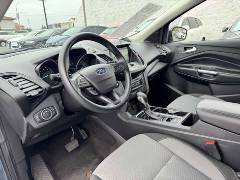 Used 2019 Ford Escape SE FWD image 35