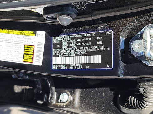 Used 2023 Toyota Highlander L FWD image 36
