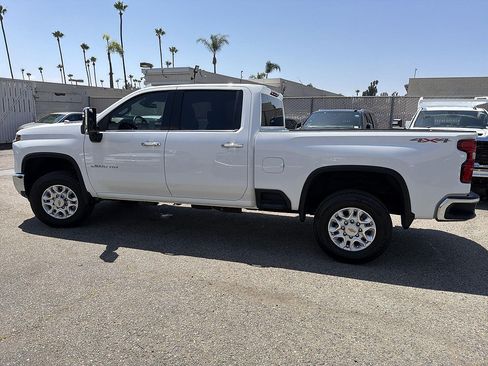 Used 2024 Chevrolet Silverado 2500 LTZ AWD/4WD image 8