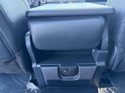 Used 2025 Ford F350 Lariat w/ Camper Package image 26